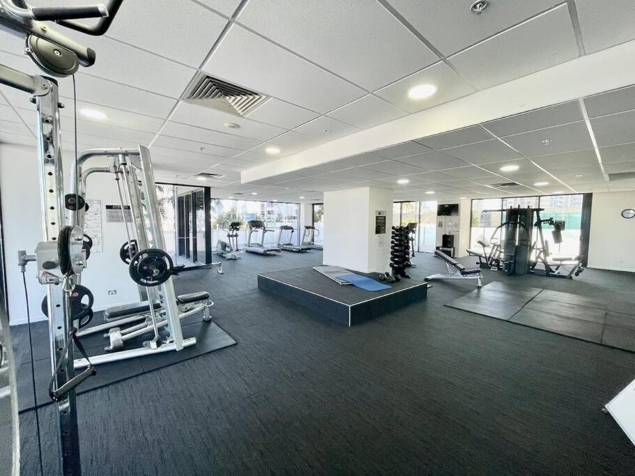 24th Floor Luxury, The Wave Broadbeach * Gold Coast